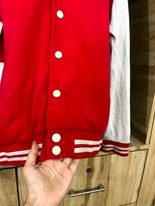 SALE FOR 2 DAYSS巴乐免 Varsity jacket