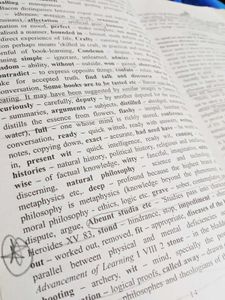 Best Seller Help To The Study Of English