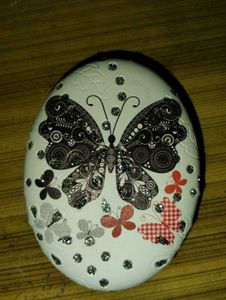 "Vintage Dual-Sided Compact Mirror"