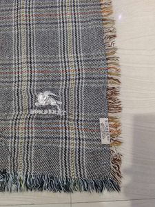BURBERRY LONDON CLASSIC 100% CASHMERE VINTAGE SHAW
