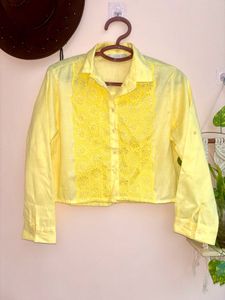 Pretty pastel yellow shirt top 💛🌼!!