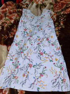 Multicoloured Kurta With Flower Embroidery💐