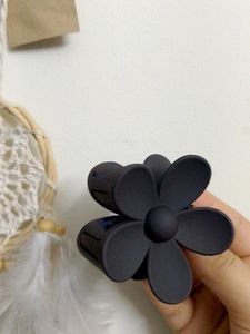 Black Flower Hair Claw Clip