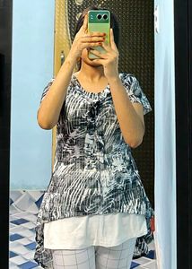 Sizw M Chic Abstract Print Tunic Top