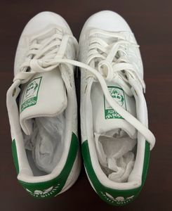 40.5 🇺🇸Adidas Stansmith UK 7