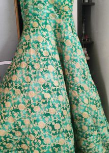 like new Elegant Green Ethnic Gown