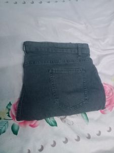 Women&#39;s Jeans