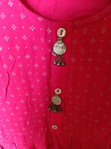 Avaasa Kurta