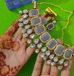 Nacklace Set With Maangtika And Earrings