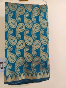 Elegant Teal Paisley Saree
