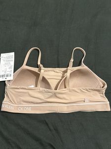 NWT Calvin Klein Padded Wire-free Seamless Slip On