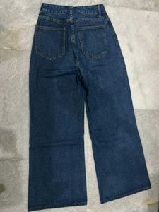 Stylish Blue Denim Wide-Leg Jeans for Women