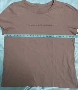Unisex Tshirt 🎀