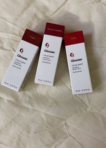 GLOSSIER BLUSH