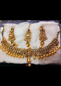 Gold Plated Handcrafted Kundan Jewellery Set.