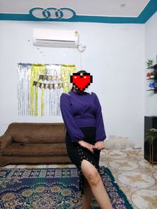 Chic Black Pencil Skirt