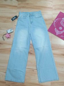 Light Wash Wide Leg Jeans (tall girls)
