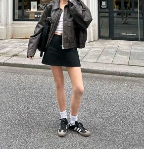 Chic Black Mini Skirt