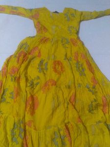 Huge Sale 🔴 🔴 Yellow Floral Print Kurta