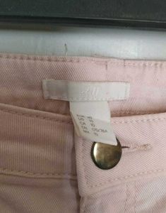 H&amp; M Beautiful Shorts