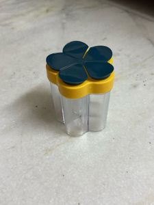 🆕 4-Section Spice Container