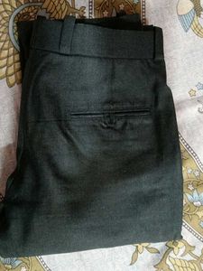 Men&#39;s Green Straight Trousers