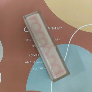 ROM&ND LIPSTICK IN THE SHADE PINK SAND