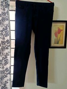 Women&#39;s Navy Blue Skinny Cotton Jeans