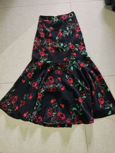 Black And Red Floral Print Skirt