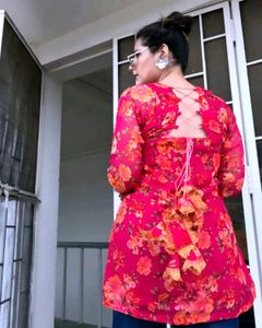 Kurta With Lots Of Tussels