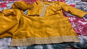 Kurta Set with dupatta ✨💛