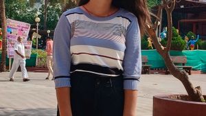 Stylish Multicolor Striped Top