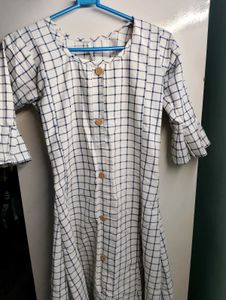 Women&#39;s Plaid Button-Down Dress