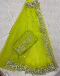 Saree With Blouse