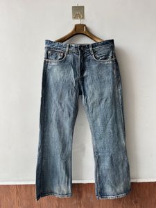 Levis jeans
