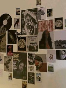 Mini Wall Collage Kit – 20 Aesthetic Prints