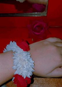 Wrist Flower Bracelet