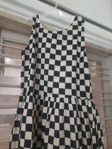 Black N White Maxi Dress