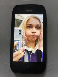Nokia Lumia 710 8gb 3g Windows Phone With Battery.