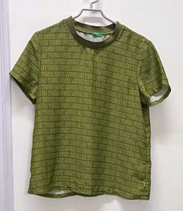 a green t shirt