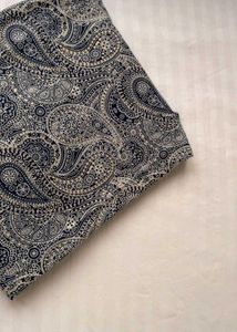 Elegant Paisley Print Kurta