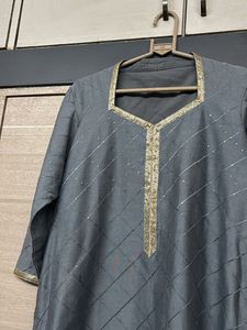 Elegant Grey Kurta with Gold Accents