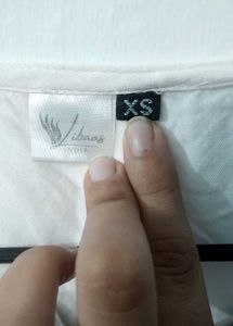 Embroidered White Kurti