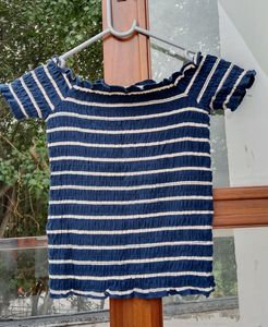 Offshoulder Top