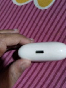 Not working earbuds || Only case workin