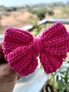 Handmade Crochet Bow Hair Clip