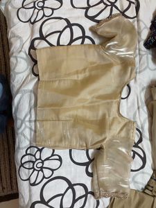 jimichu tissue saree with pearl border