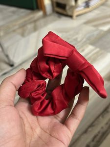 Red Bow Scrunchie