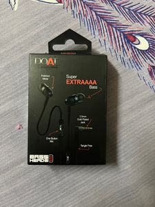 Boat Bassheads 225 Earphones With Box Documentaries And Extra Eartips