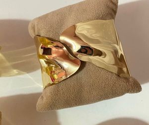 Chunky Gold-Plated Bangle Style Cuff Bracelet🎀